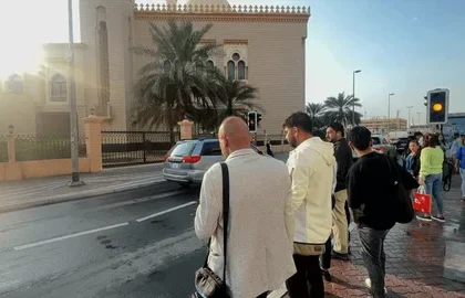 Satwa Big Mosque exterior with white dome and tall minaret in Al Satwa Dubai